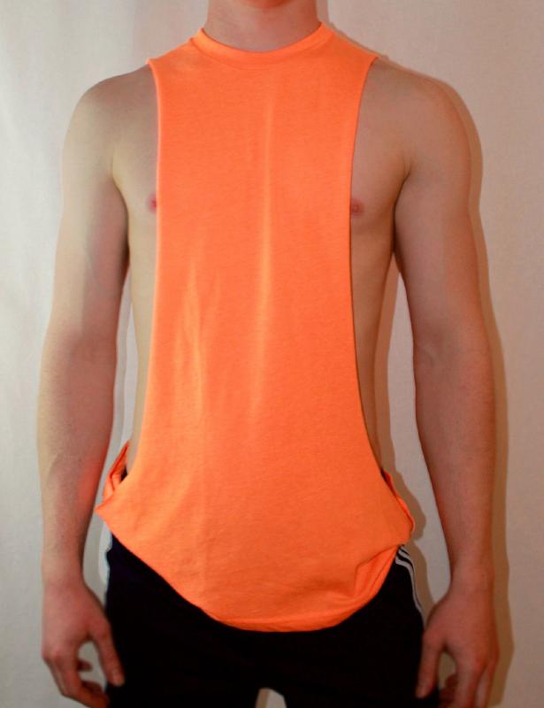 how to cut a sideless shirt