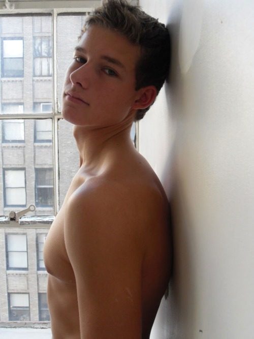 tumblr lml80hDVFw1qe87wxo1 500