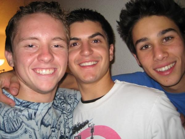 sext cute buff hung beautiful gorgeous boys