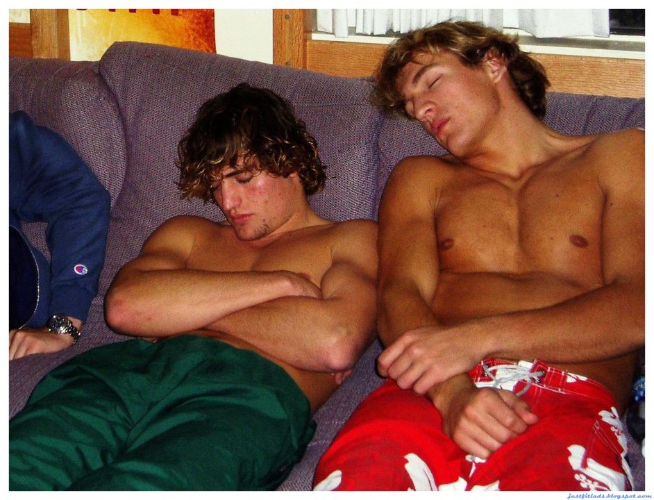 sext cute buff hung beautiful gorgeous boys