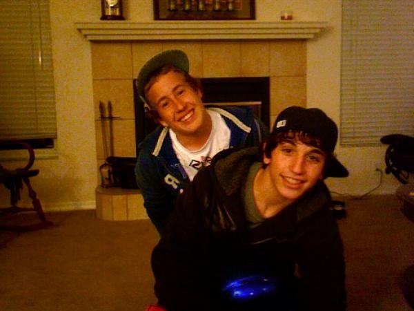 cute sexy young gorgeous beautiful buff hung boys