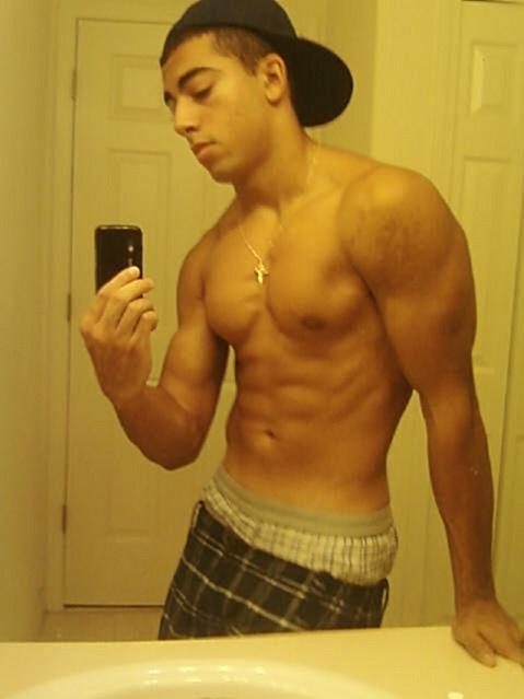 Cute Guys and Hotness