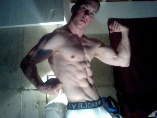 tumblr m557axqR2k1r9n2pso1 500