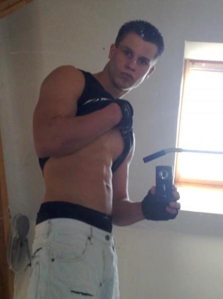 Sexy Muscle Guy