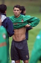 cristiano_abs_5_29_08-thumb