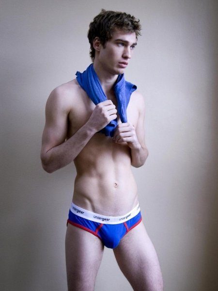 Bois in Briefs