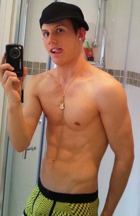 tumblr lxpkonXvte1qavqt8o1 500