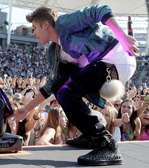 justin bieber butt