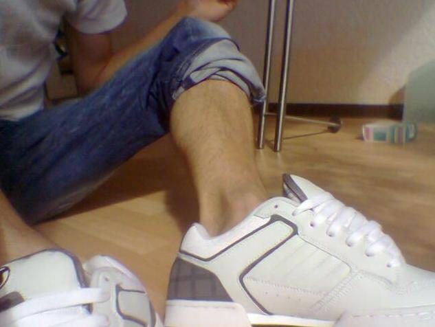 awesome kicks