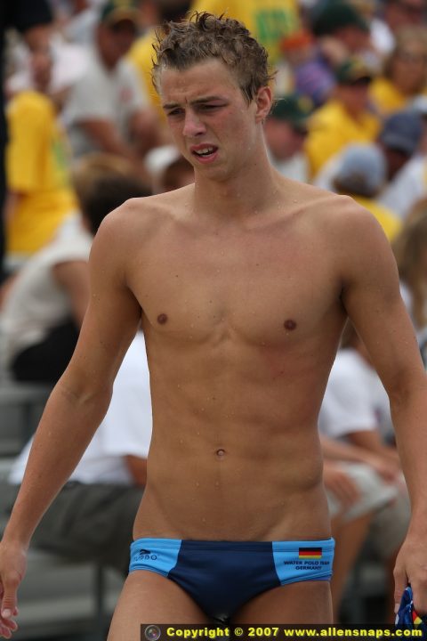 Hot Speedos Guys