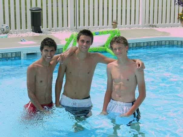 Hot Speedos Guys
