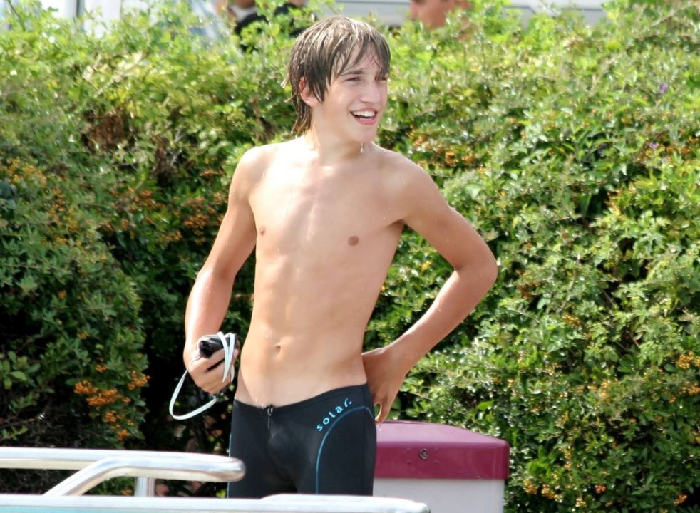 Gorgeous Guys in Speedos