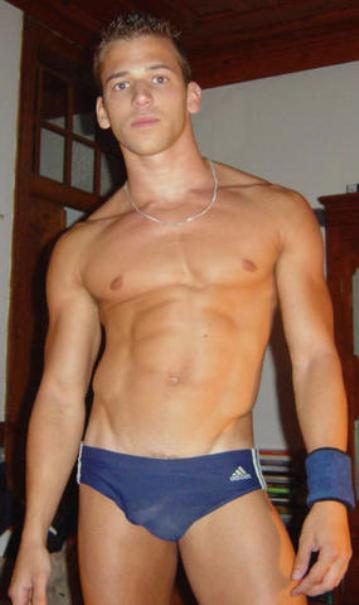 Cute with nice bulge