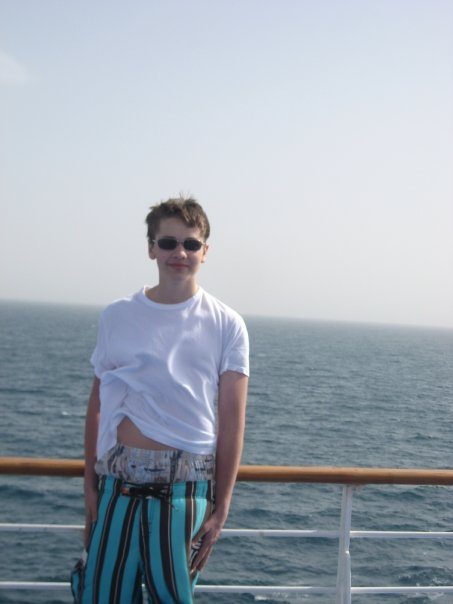 Let the wind lift your shirt...