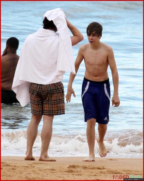 justinbieber_1272137145_1_