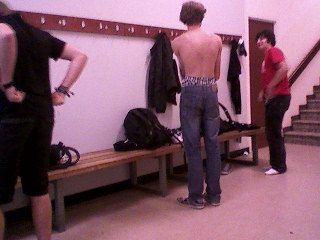 Michi changingroom sneak pic