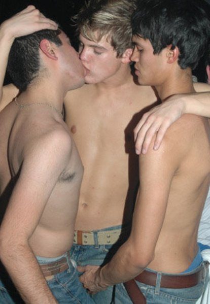 sext cute buff hung beautiful gorgeous boys