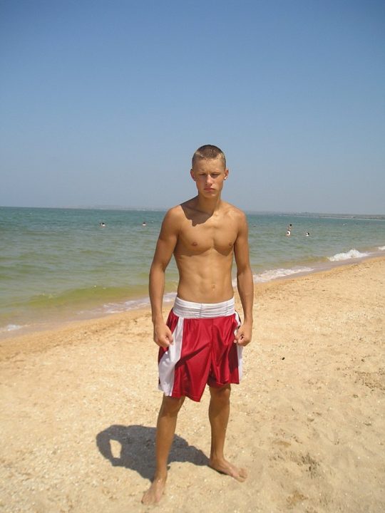 blonde_hot