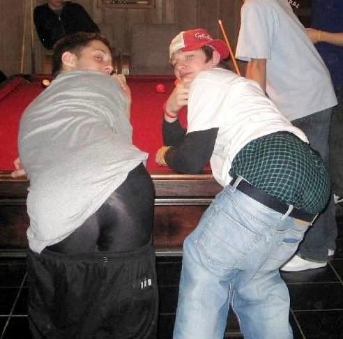 1282350640midthigh_sagger