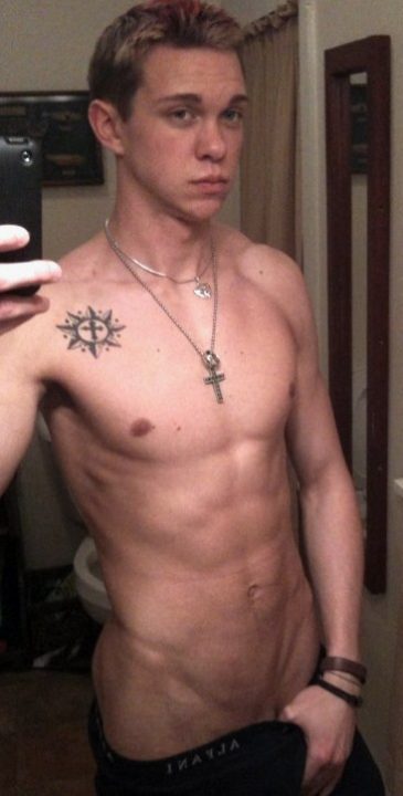 shaved pubes