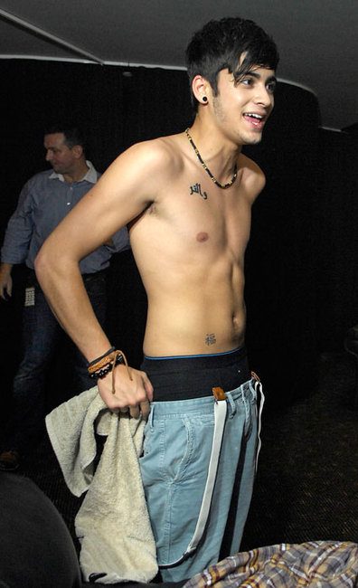 One direction And being shirtless gallery