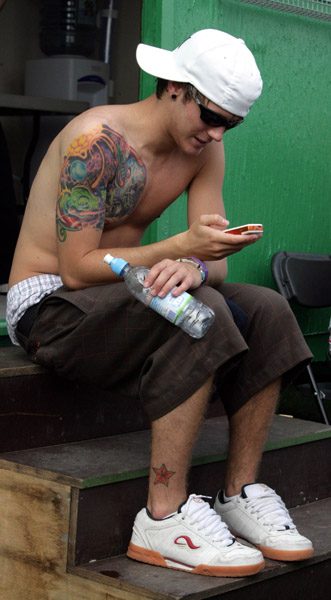 dougie_poynter_1225047434_1_