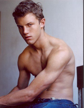 cute sexy young gorgeous beautiful buff hung boys