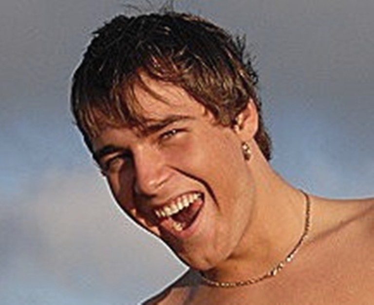 f8