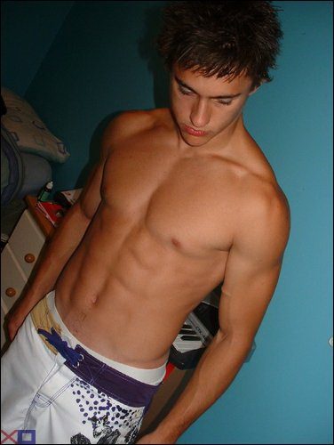 cute sexy young gorgeous beautiful buff hung boys