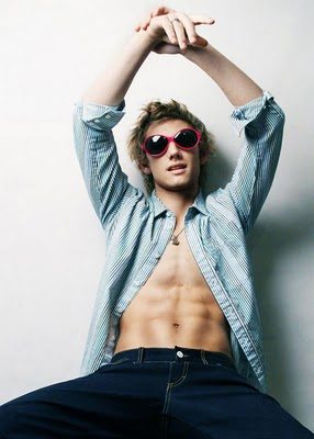 Alex_Pettyfer4