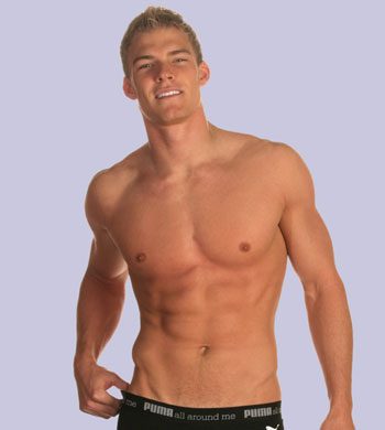 alan-ritchson-shirtless-undergear-04142011-lead