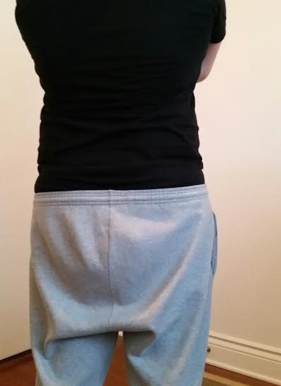 sweatpants sag