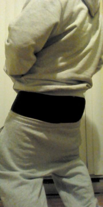 sagging in sweatpants