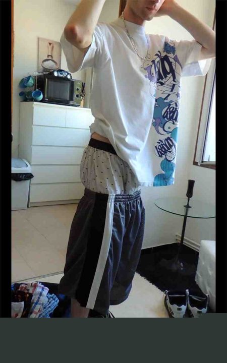 bball shorts sag