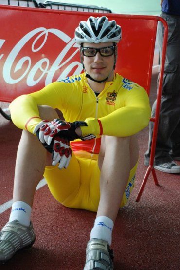 Cyclist in yellow