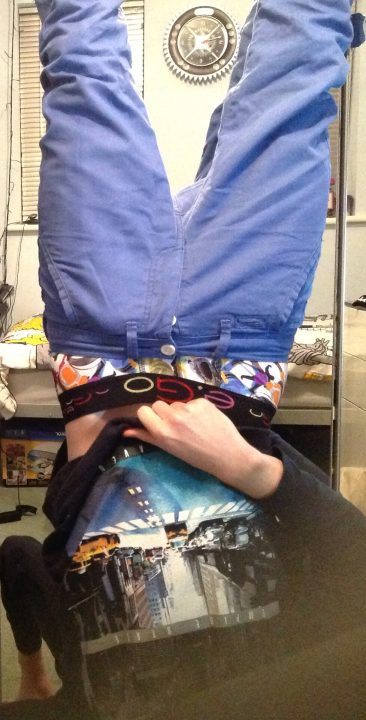 i wonder what happens when you sag doing a handstand?