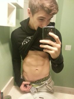 tumblr mwizm8dNrp1snznm7o1 250