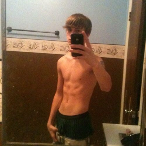 tumblr mfbjantFag1resplvo1 500