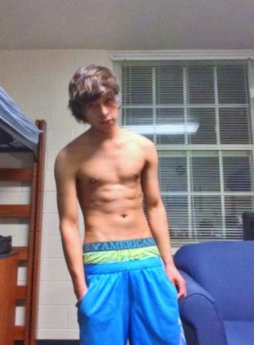 tumblr nh37r3yWfv1rm7vteo1 500
