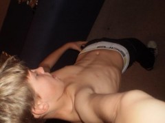 tumblr ngbxdxyEfg1tttlcoo1 500