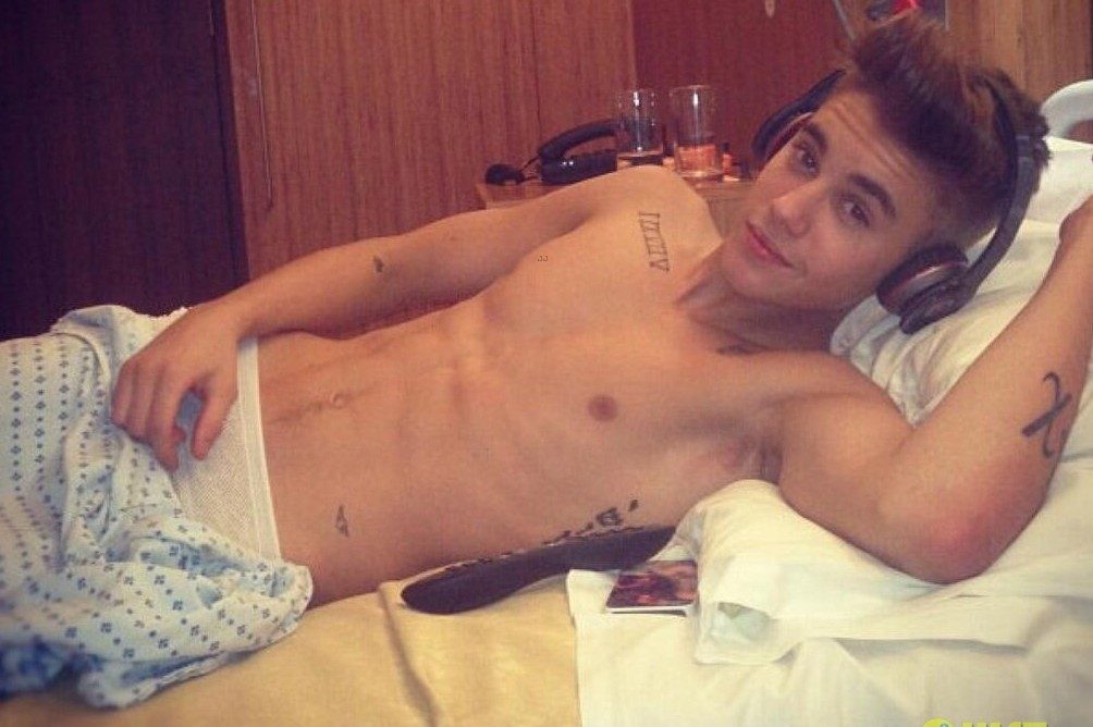 Justin Bieber's shirtless hospital photo