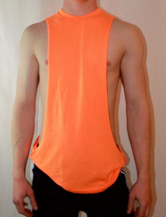 how to cut a sideless shirt