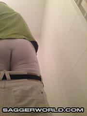 Sagging in white jeans wearing white Jack & Jones boxer briefs