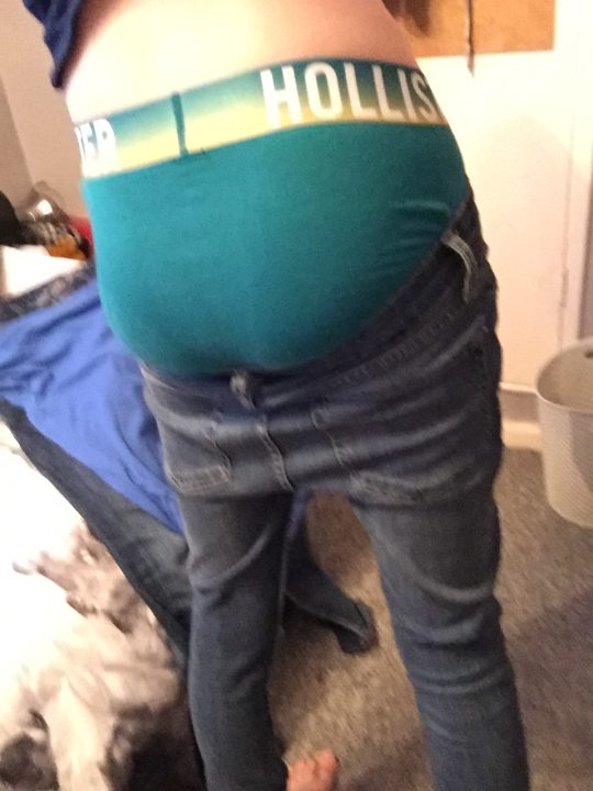 Hollister 5