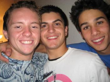 sext cute buff hung beautiful gorgeous boys