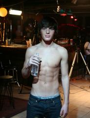 cute sexy young gorgeous beautiful buff hung boys