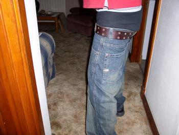 jeans saggin