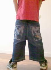 A dude saggin'