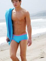 Hot Speedos Guys