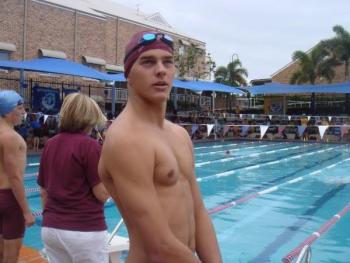 Gorgeous Guys in Speedos